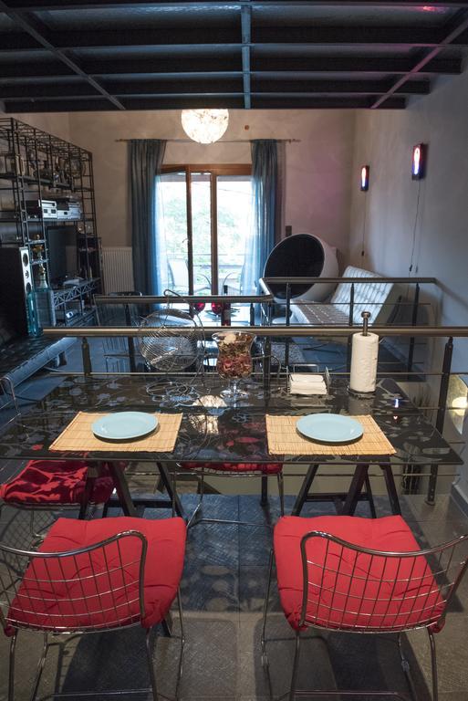 Odysseos St. Loft
