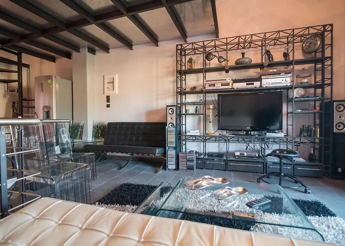 Odysseos St. Loft