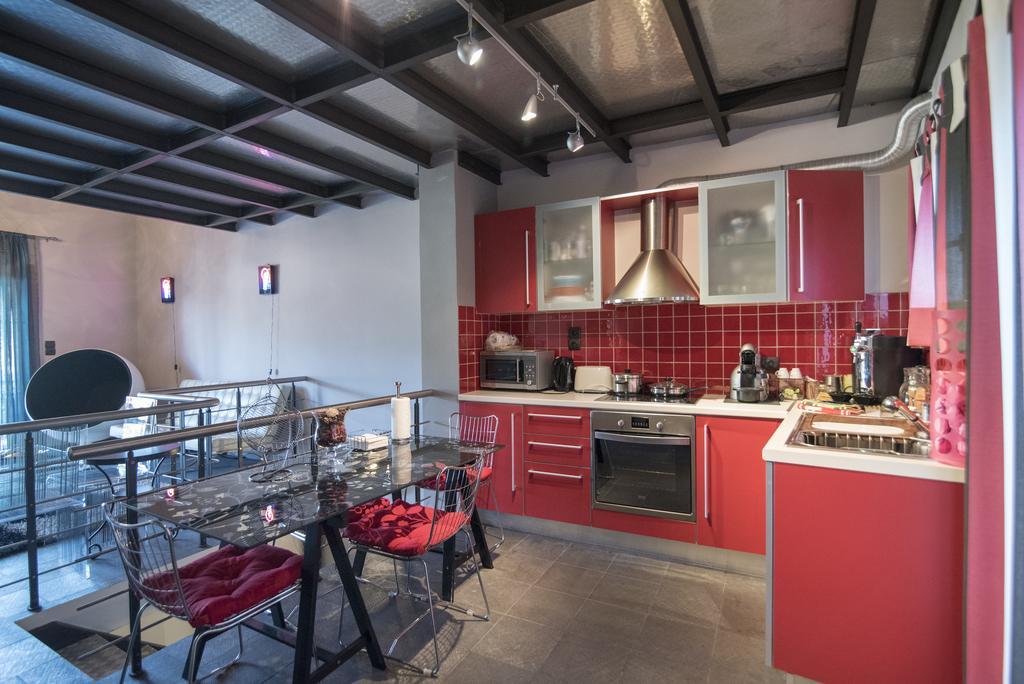Odysseos St. Loft